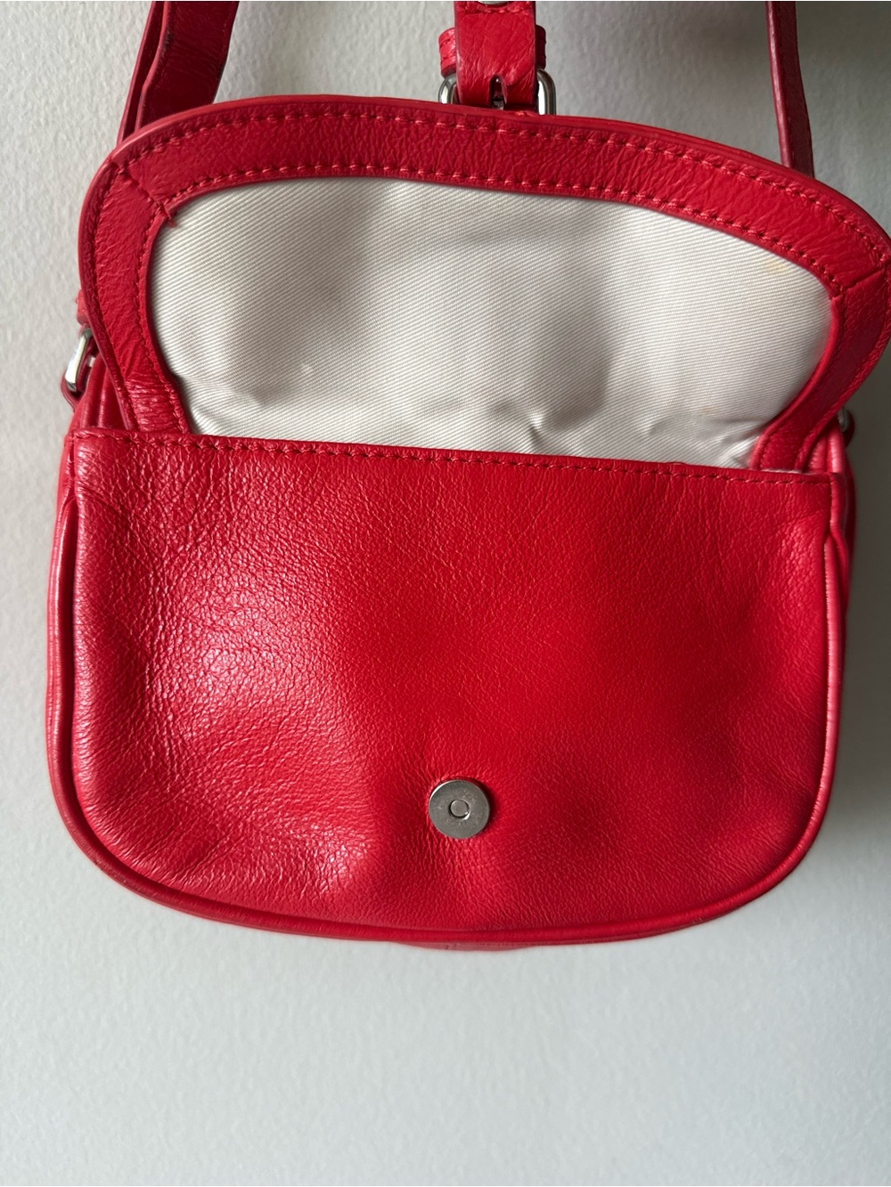 Danier Genuine Leather Red Crossbody Bag - Picture 6 of 9